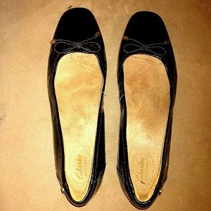 Black patent leather flats